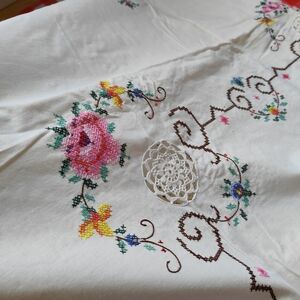 Floral Embroidered Tablecloth